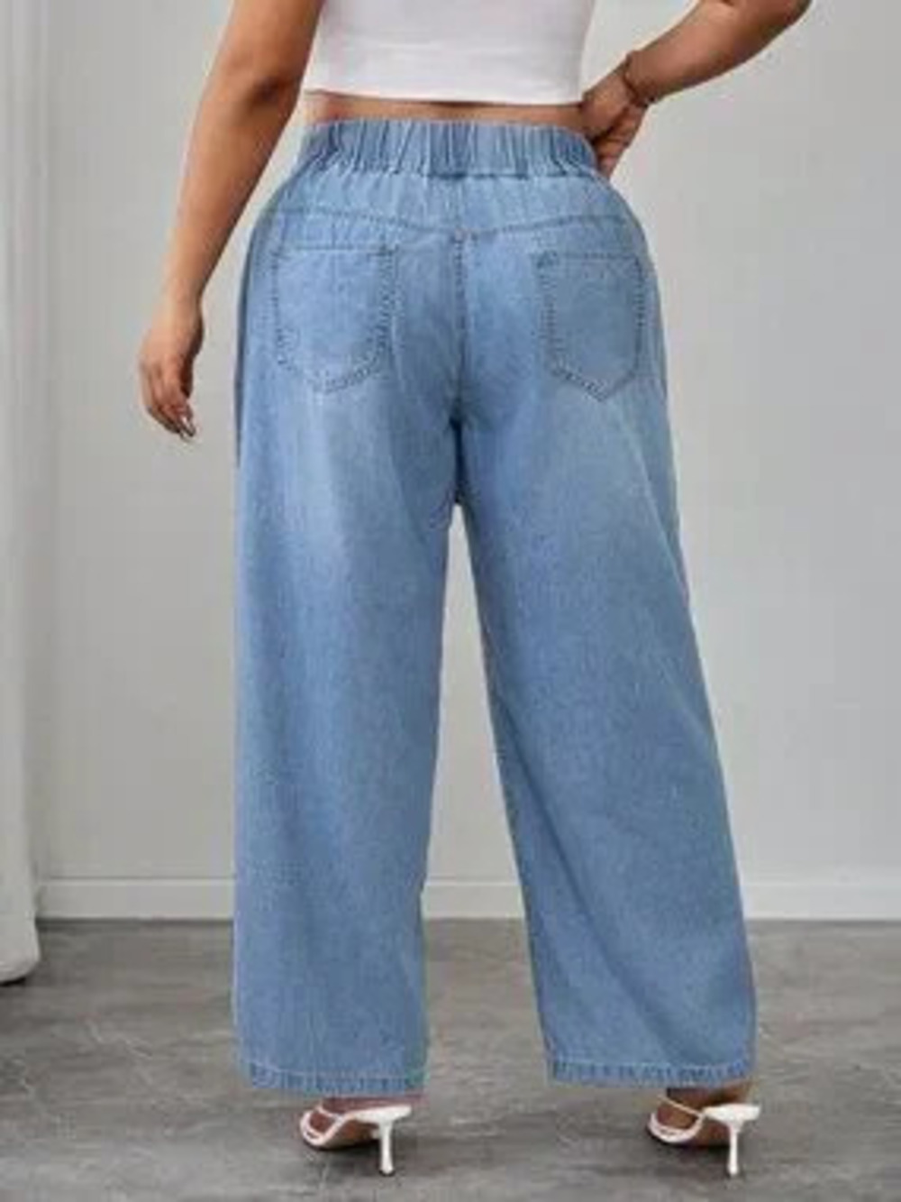 Light Wash Casual Women's Plus Size Ruffled detailed Denim Jeans